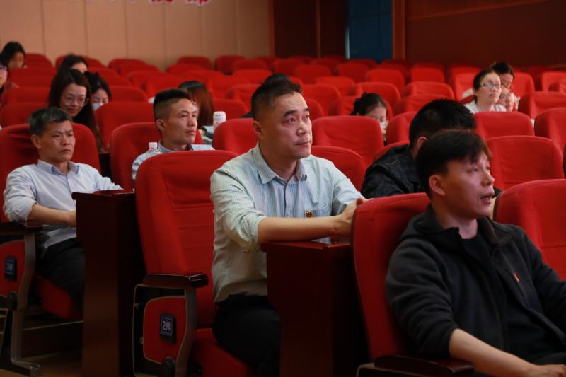 观众2.JPG