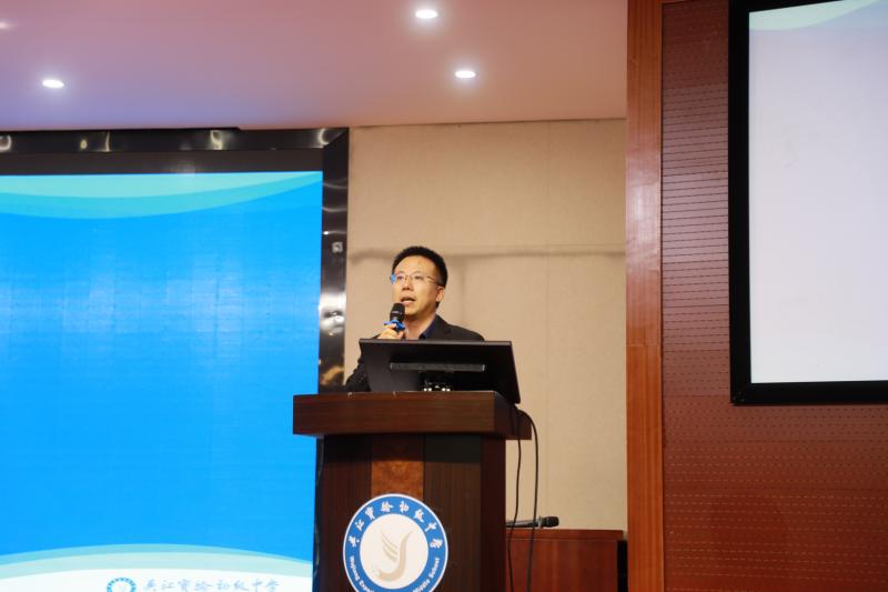 吴建波.JPG 吴建波.JPG